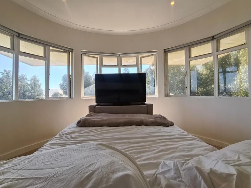 To Let 2 Bedroom Property for Rent in Camps Bay Western Cape